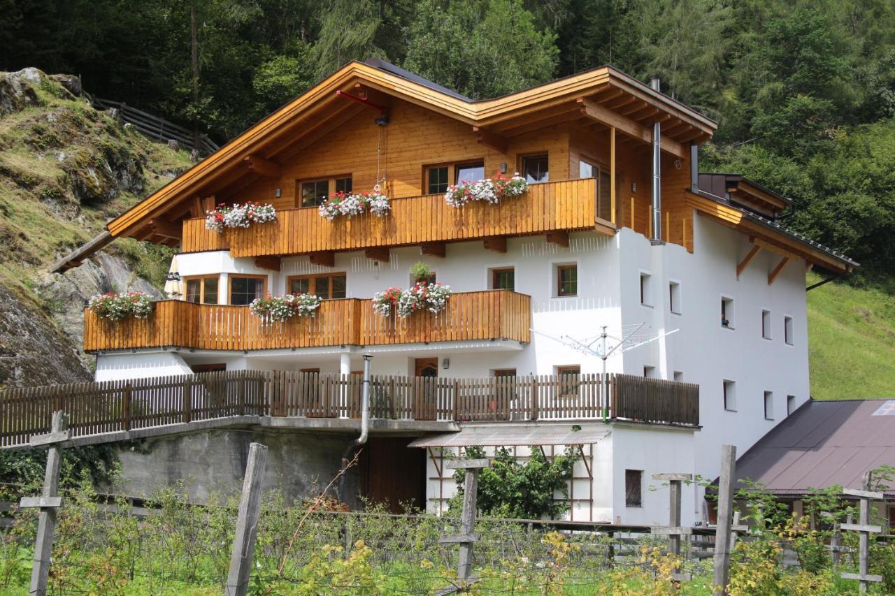Michelas - Hof Umhausen Zewnętrze zdjęcie